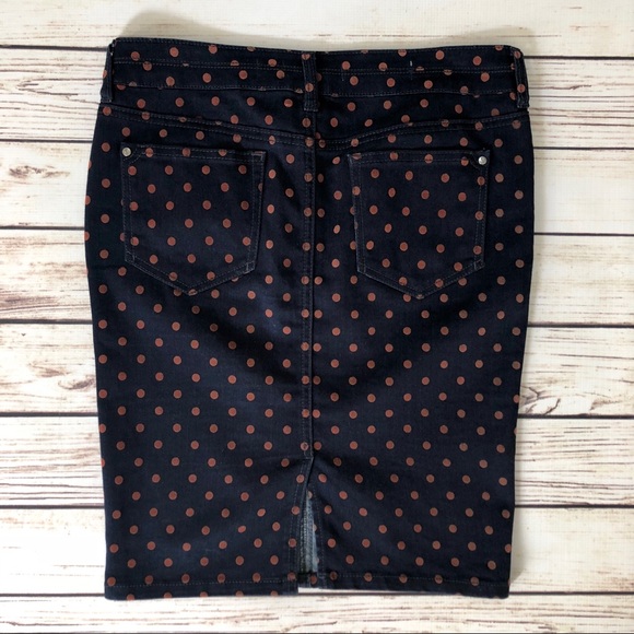 ✨ANTHROPOLOGIE Polka Dot Pencil Skirt. - Picture 4 of 5